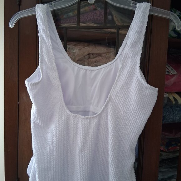 White Textured One Piece Swimsuit Bathing Suit Summer Beach sz L NWOT - Picture 7 of 9